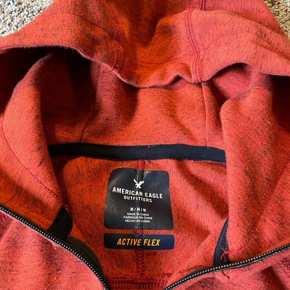 American Eagle Active Flex Sweashirt. Size Medium - Picture 2 of 3